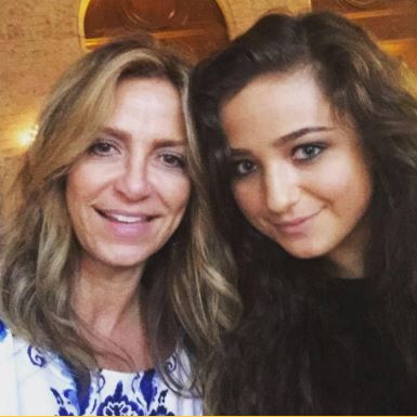 Philip Agassi's wife Marti Agassi and daughter Carter Agassi